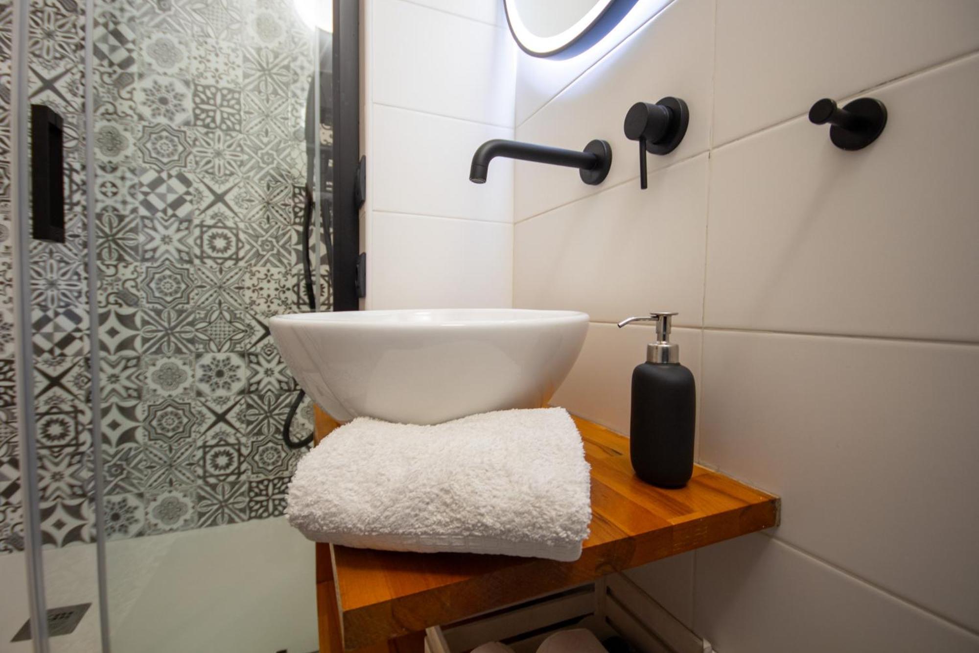Casa Remy Apartment กาญารี ภายนอก รูปภาพ